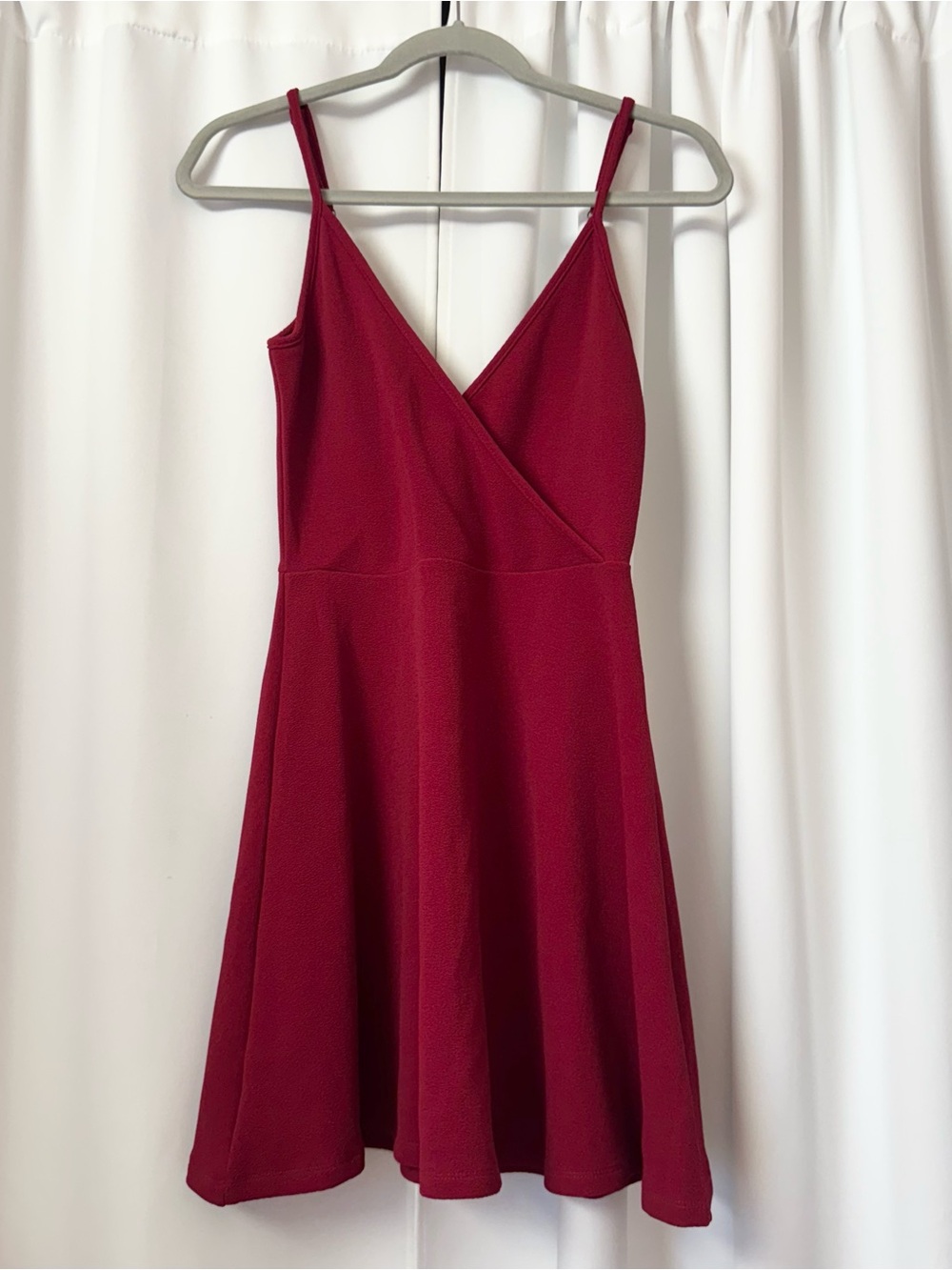 Women’s Surplice V-Neck Red A-Line Dress Size Medium